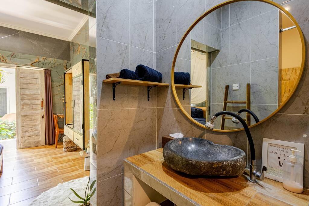 Kubu Guest House Seminyak Eksteriør bilde